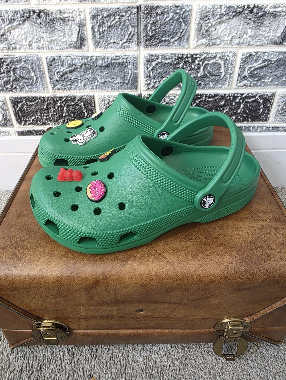 Crocs Women's Green Sandals Size 8